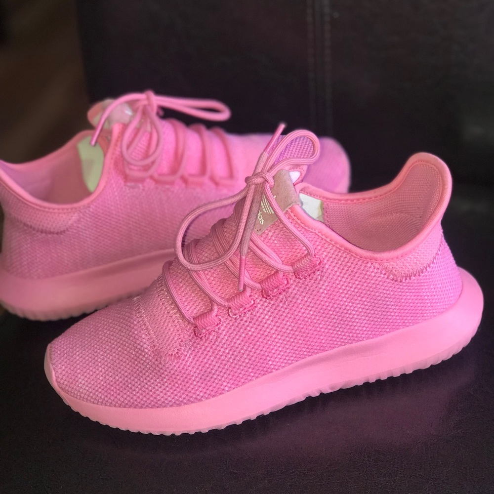 Hot pink adidas 🤗